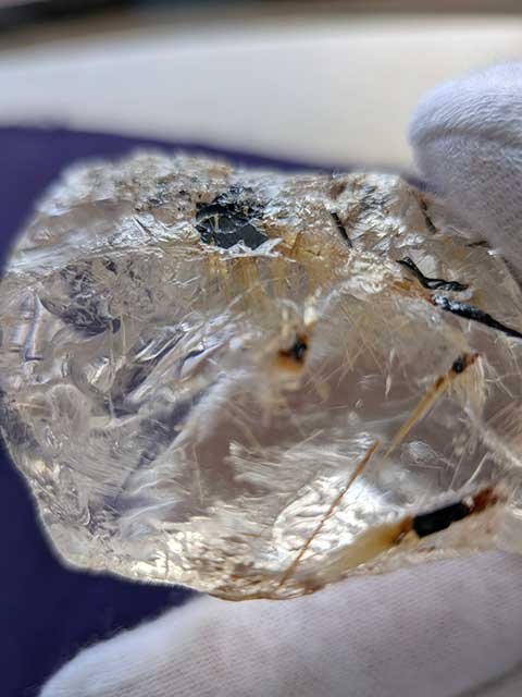 ブラジル バイーア州産 太陽放射ルチルクォーツ原石