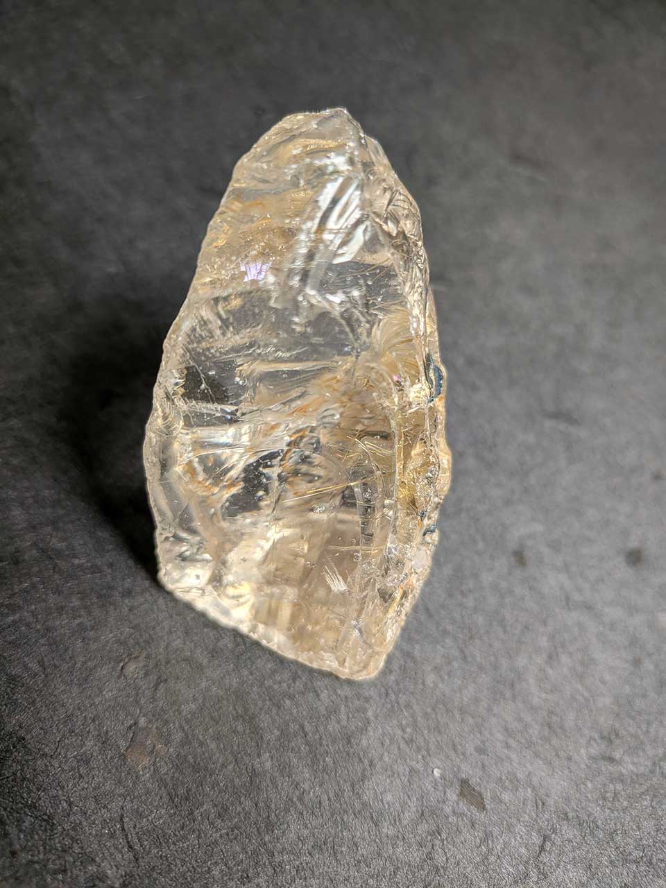 ブラジル バイーア州産 太陽放射ルチルクォーツ原石【一点もの】 - 画像 (8)