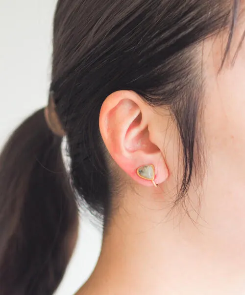 Encachette ハートピアス ラブラドライト ■サイズ:1.6cm ■天然石:約1.5×0.9cm
